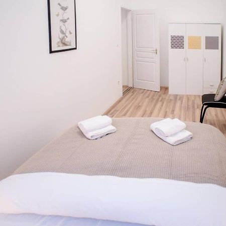 Very Central Spacious Ac Apartment Βουδαπέστη Εξωτερικό φωτογραφία