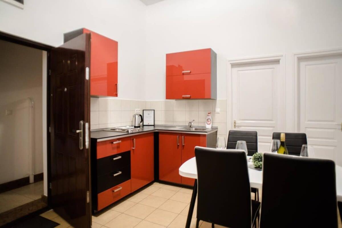Very Central Spacious Ac Apartment Βουδαπέστη Εξωτερικό φωτογραφία
